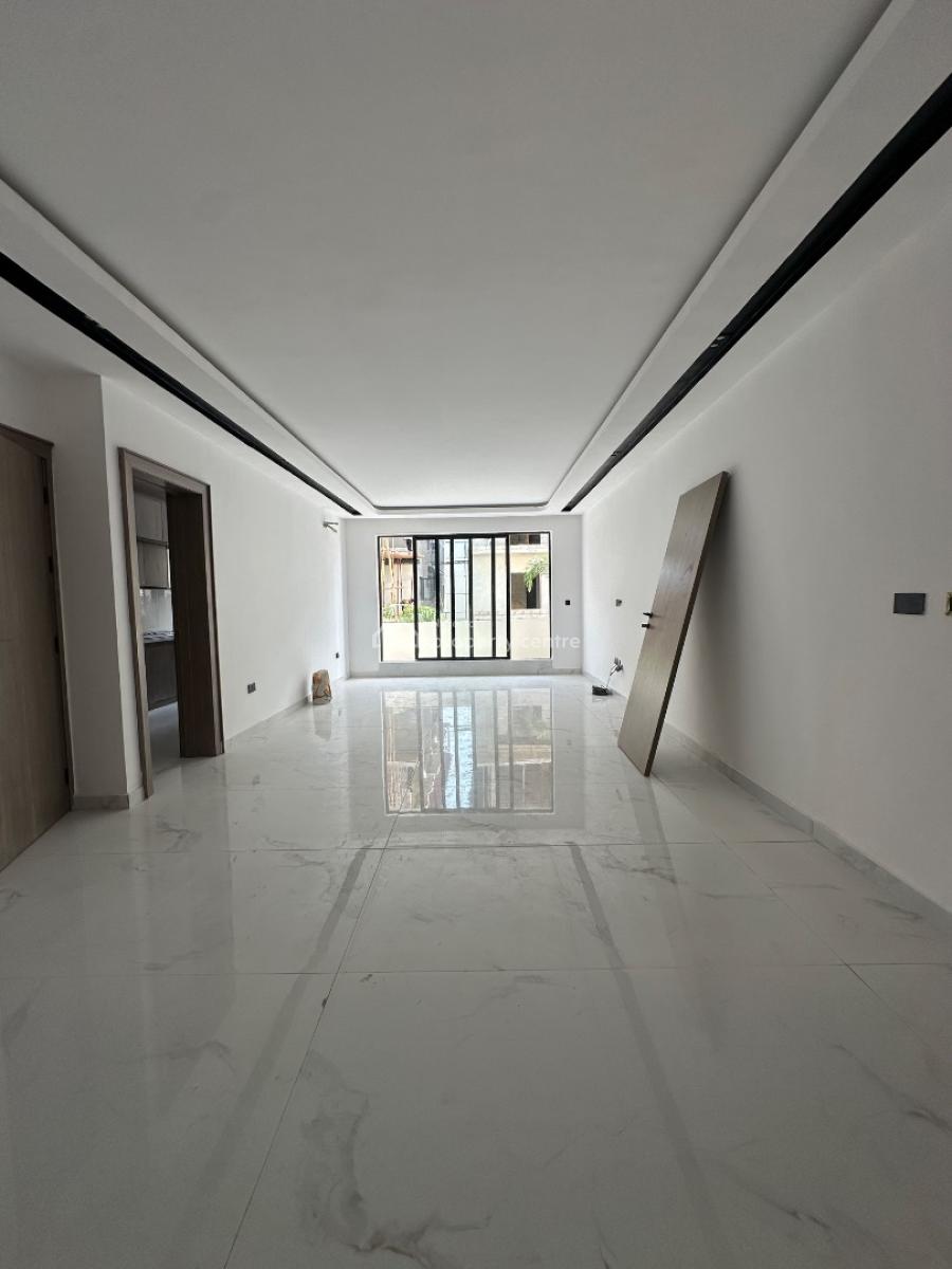 2 Bedroom Apartment with Elevator, Lekki Phase 1, Lekki, Lagos, Flat / Apartment for Sale