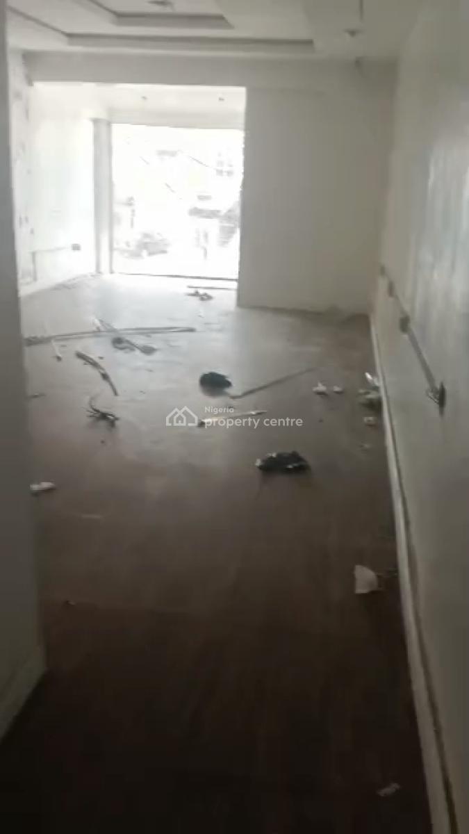Neat & Spacious Showroom / Shop Space (toilet), Opebi, Opebi, Ikeja, Lagos, Shop for Rent