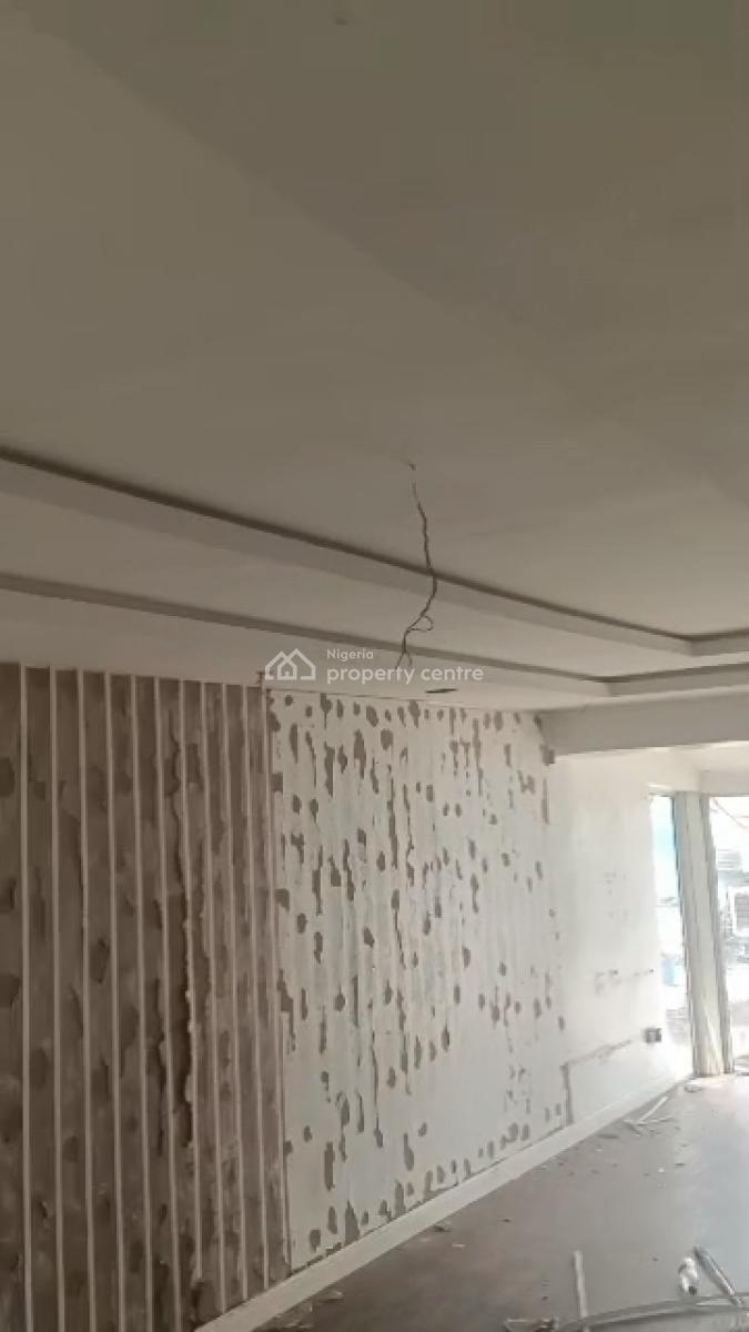 Neat & Spacious Showroom / Shop Space (toilet), Opebi, Opebi, Ikeja, Lagos, Shop for Rent