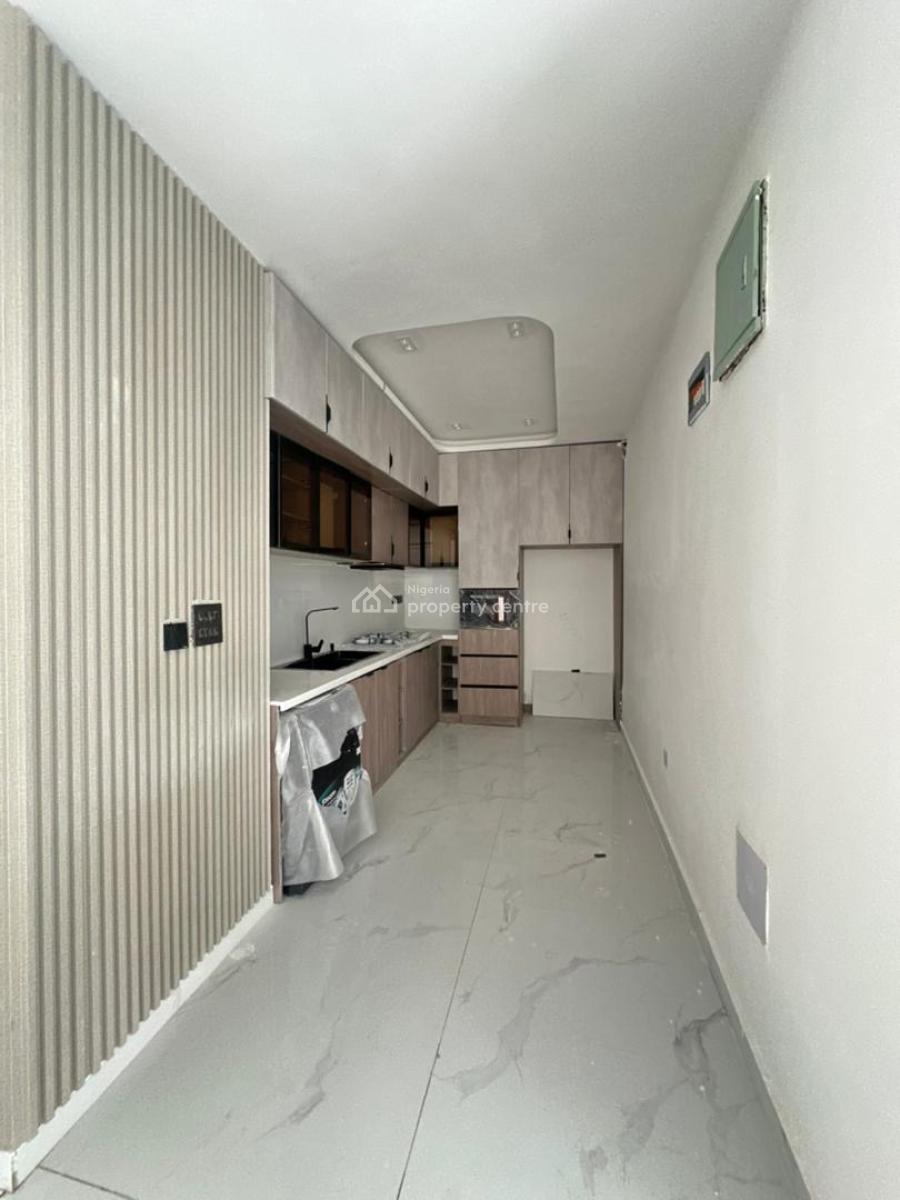 Neatly Finished 2bedroom Apartment (with Elevator)1st Floor), Lekki Phase One ,lekki ,lagos ,nigeria, Lekki Phase 1, Lekki, Lagos, Flat / Apartment for Rent