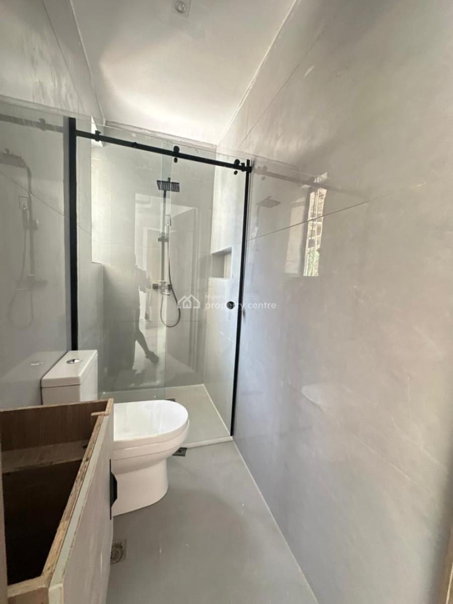 Neatly Finished 2bedroom Apartment (with Elevator)1st Floor), Lekki Phase One ,lekki ,lagos ,nigeria, Lekki Phase 1, Lekki, Lagos, Flat / Apartment for Rent