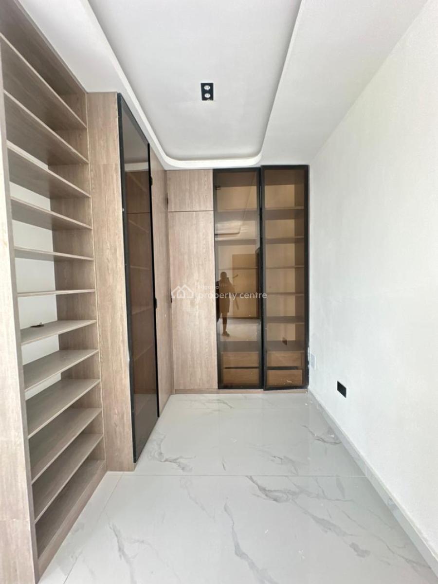Neatly Finished 2bedroom Apartment (with Elevator)1st Floor), Lekki Phase One ,lekki ,lagos ,nigeria, Lekki Phase 1, Lekki, Lagos, Flat / Apartment for Rent