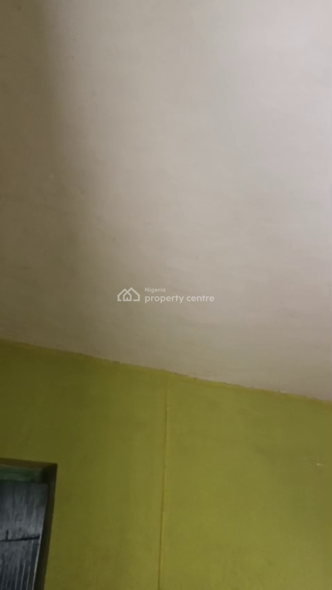 3 Bedroom Flat, Abesan Estate, Ipaja, Lagos, Flat / Apartment for Sale