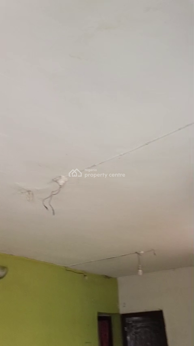 3 Bedroom Flat, Abesan Estate, Ipaja, Lagos, Flat / Apartment for Sale