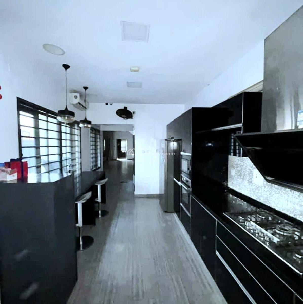 Well Maintained 4 Bedroom Semi-detached Duplex, Osapa, Lekki, Lagos, Semi-detached Duplex for Rent