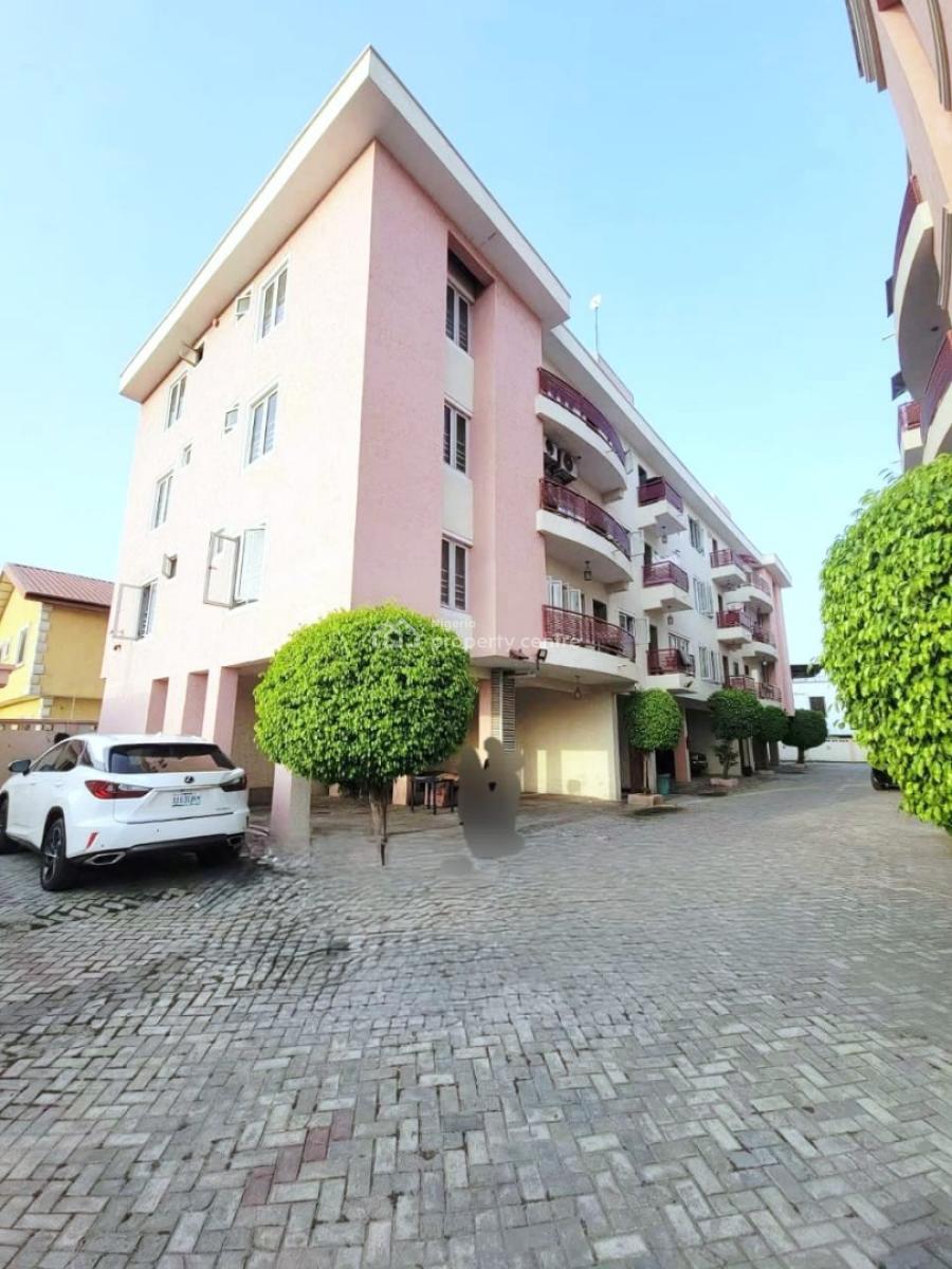 Well Maintained 2 Bedrooms Apartment, Lekki Phase 2, Lekki, Lagos, Flat / Apartment for Rent