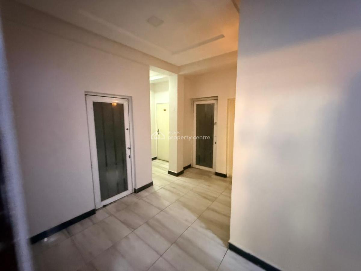 Functional Hotel, Lekki Phase 1, Lekki, Lagos, Hotel / Guest House for Rent