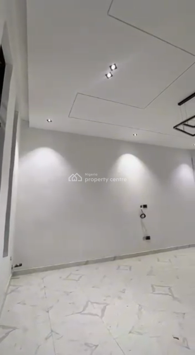 Smart 4 Bedrooms Terrace, Ikota, Lekki, Lagos, Terraced Duplex for Sale