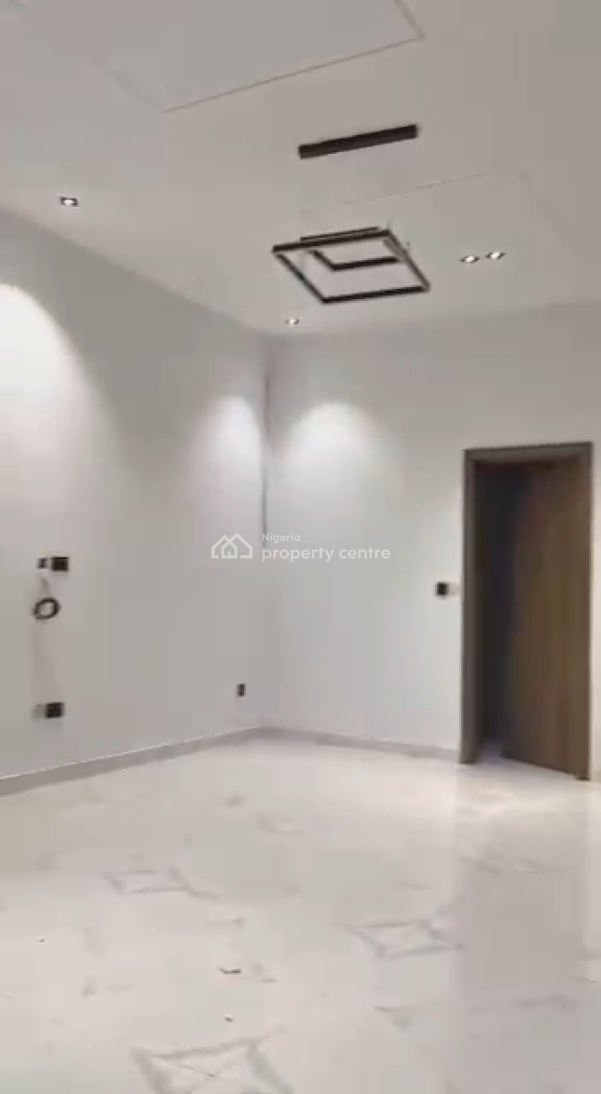 Smart 4 Bedrooms Terrace, Ikota, Lekki, Lagos, Terraced Duplex for Sale