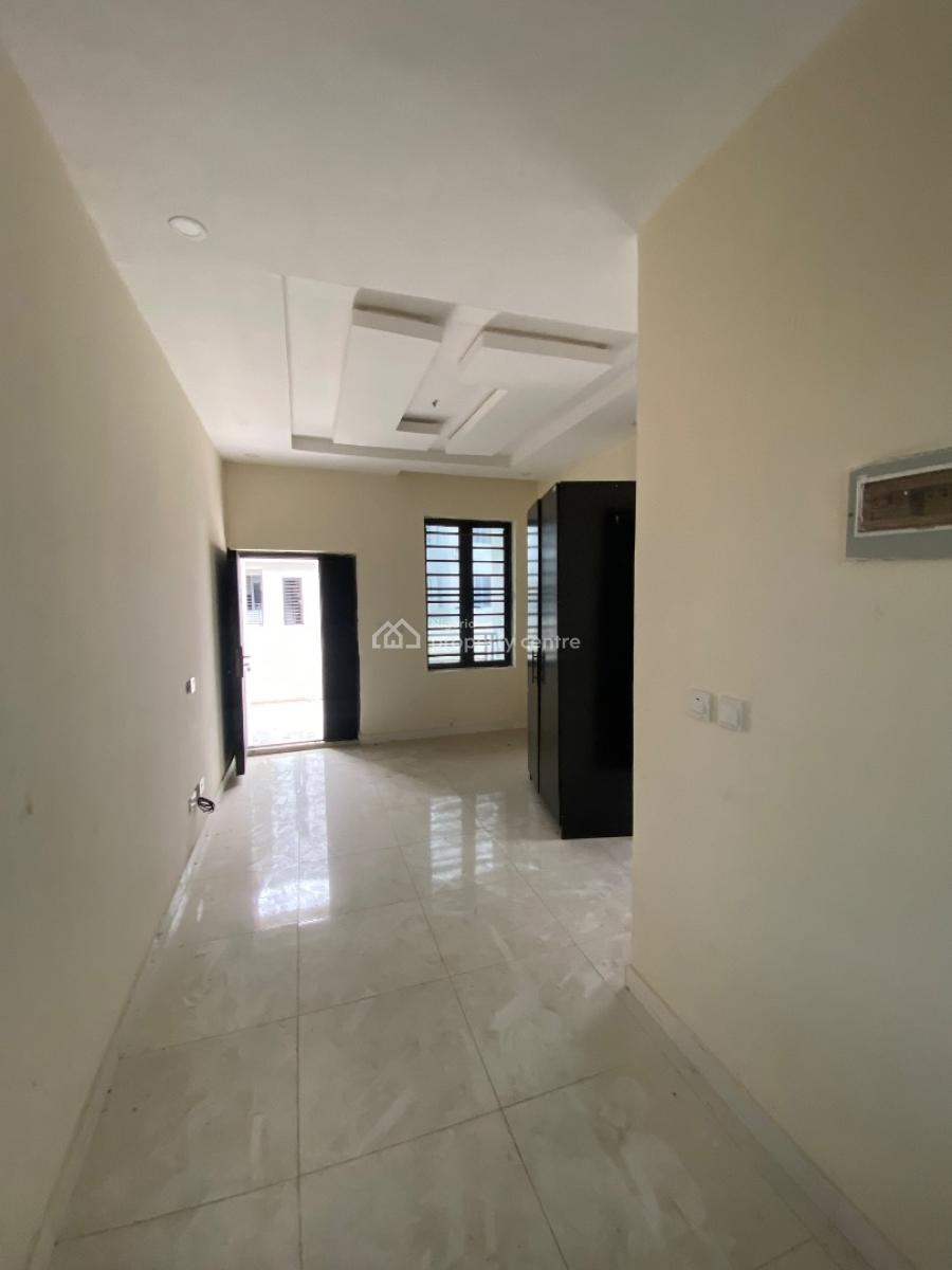 Newly Built Standard Studio Apartment with Open Plan Kitchen, Swimming Pool, Sangotedo, Ajah, Lagos, Self Contain (single Rooms) for Rent