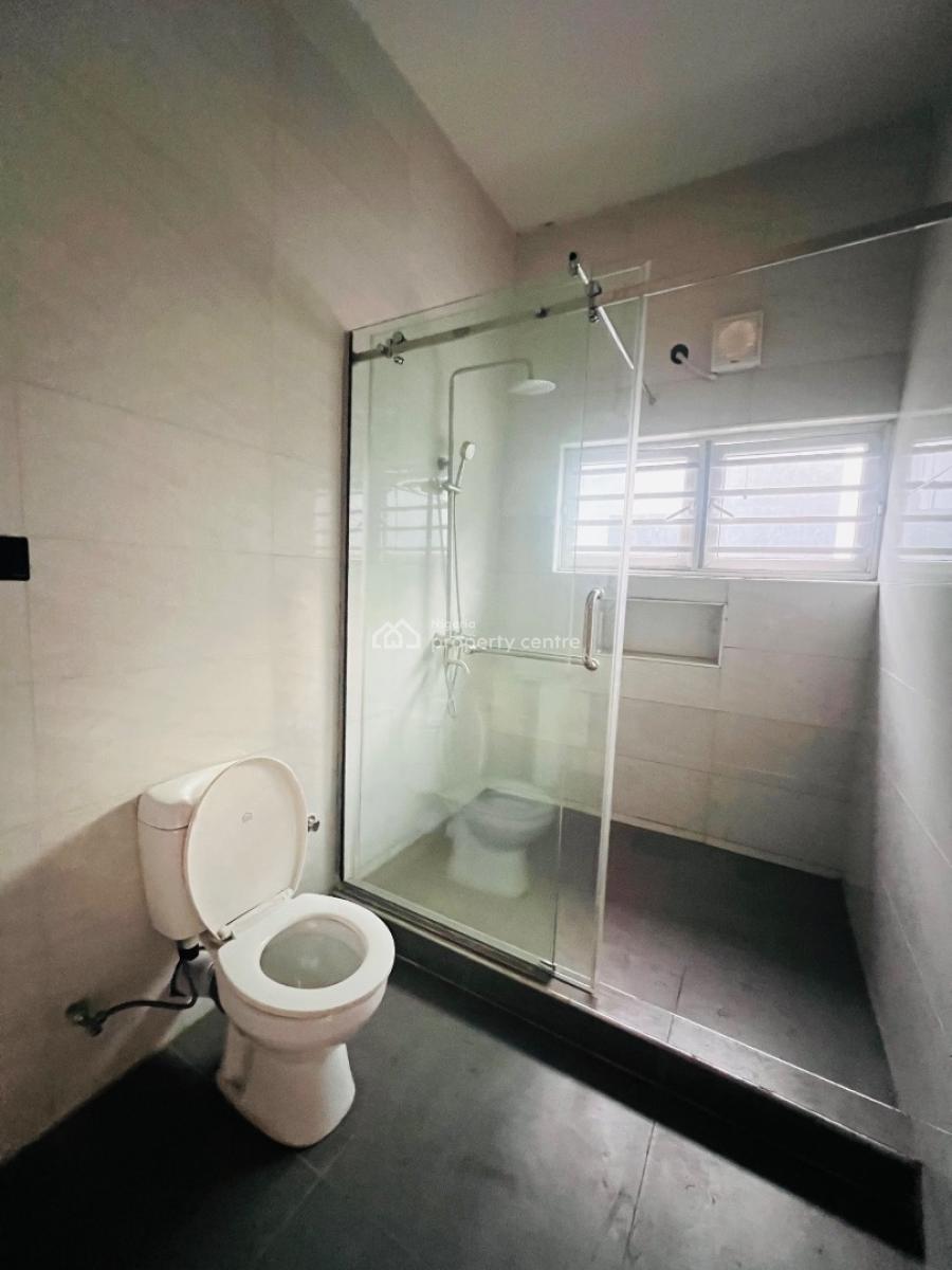 1 Bedroom Shared Apartment, Master Bedroom, Ilaje, Ajah, Lagos, Self Contain (single Rooms) for Rent