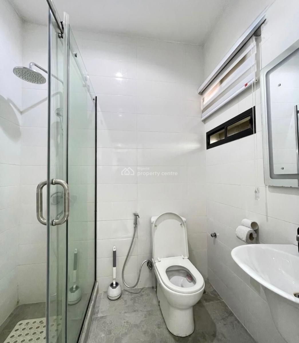 Luxury 3 Bedrooms Apartment with Swimming Pool and Bq, Lekki Phase 1, Lekki, Lagos, Flat / Apartment for Sale