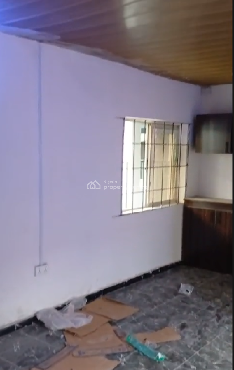 Newly Built Self Con Upstairs, Okeranla, Addo Rd, Off Alasia, Adesanya, Lekki Phase 2, Lekki, Lagos, Self Contain (single Rooms) for Rent