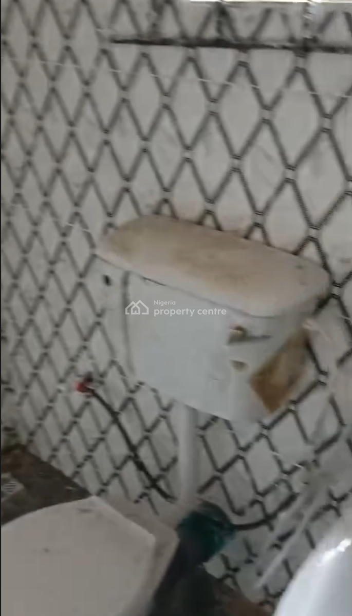 Newly Built Self Con Upstairs, Okeranla, Addo Rd, Off Alasia, Adesanya, Lekki Phase 2, Lekki, Lagos, Self Contain (single Rooms) for Rent