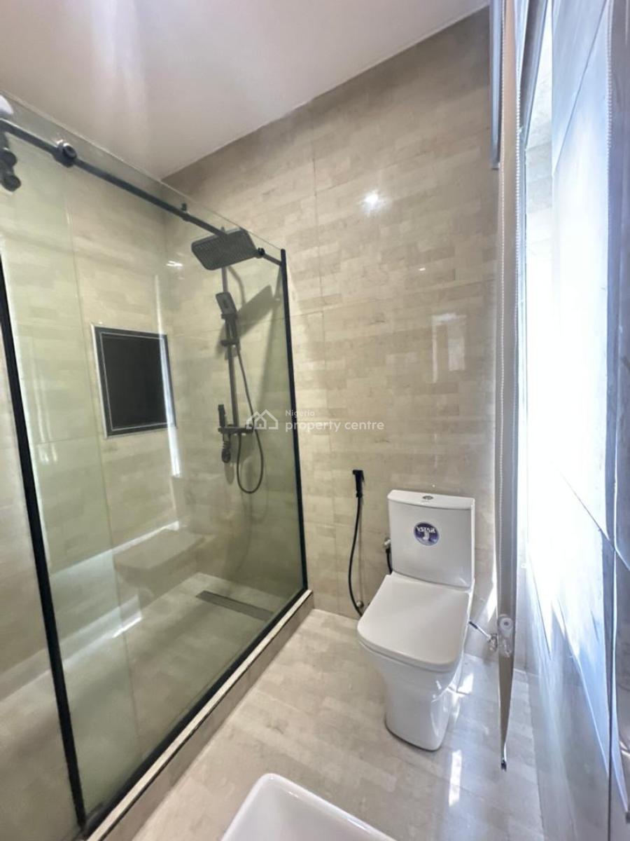 Phenomenal 2bedroom Apartment with Swimming Pool,gym&elevator, Lekki Phase One,lekki ,lagos ,nigeria, Lekki Phase 1, Lekki, Lagos, Flat / Apartment for Sale