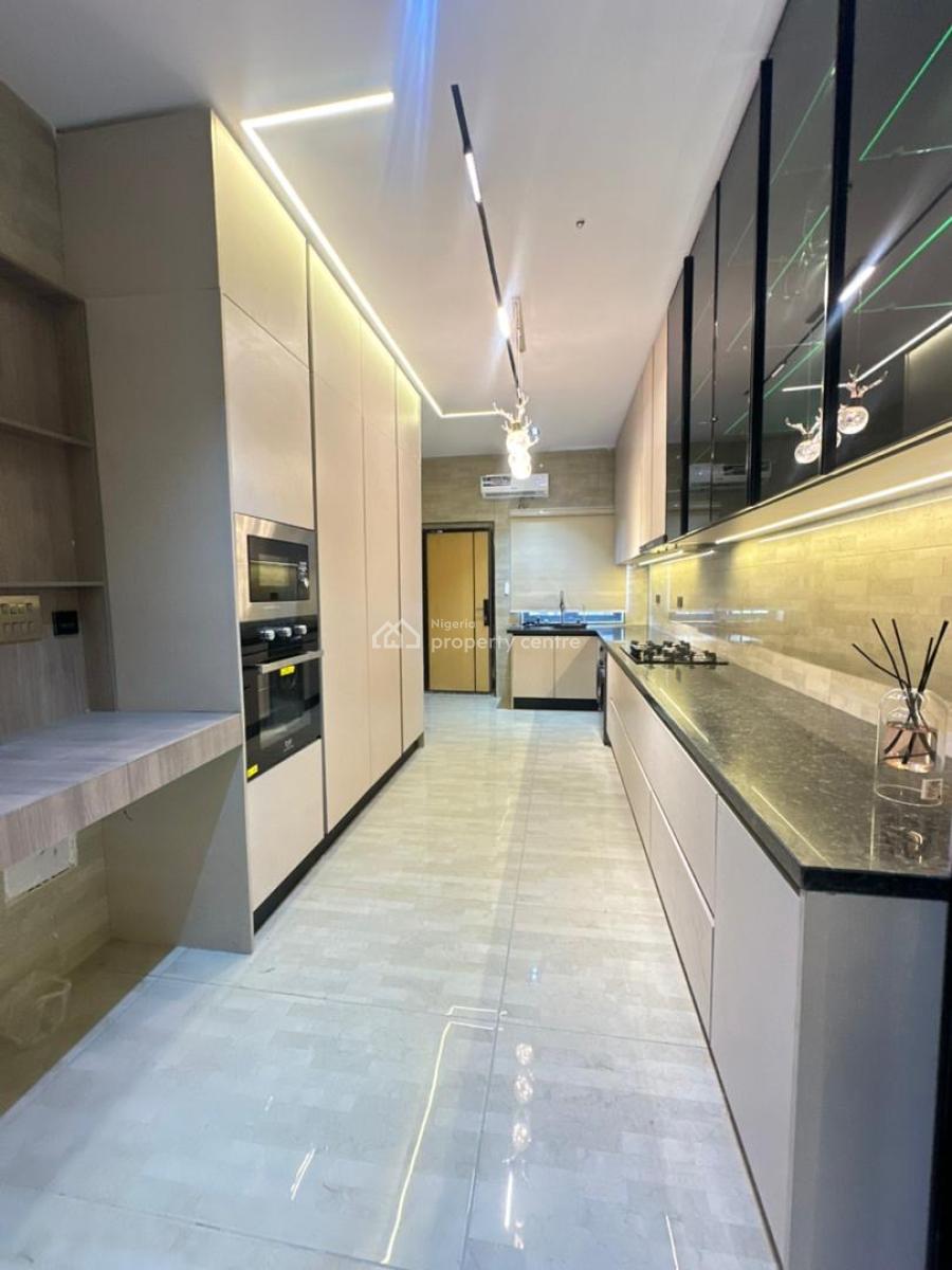 Phenomenal 2bedroom Apartment with Swimming Pool,gym&elevator, Lekki Phase One,lekki ,lagos ,nigeria, Lekki Phase 1, Lekki, Lagos, Flat / Apartment for Sale