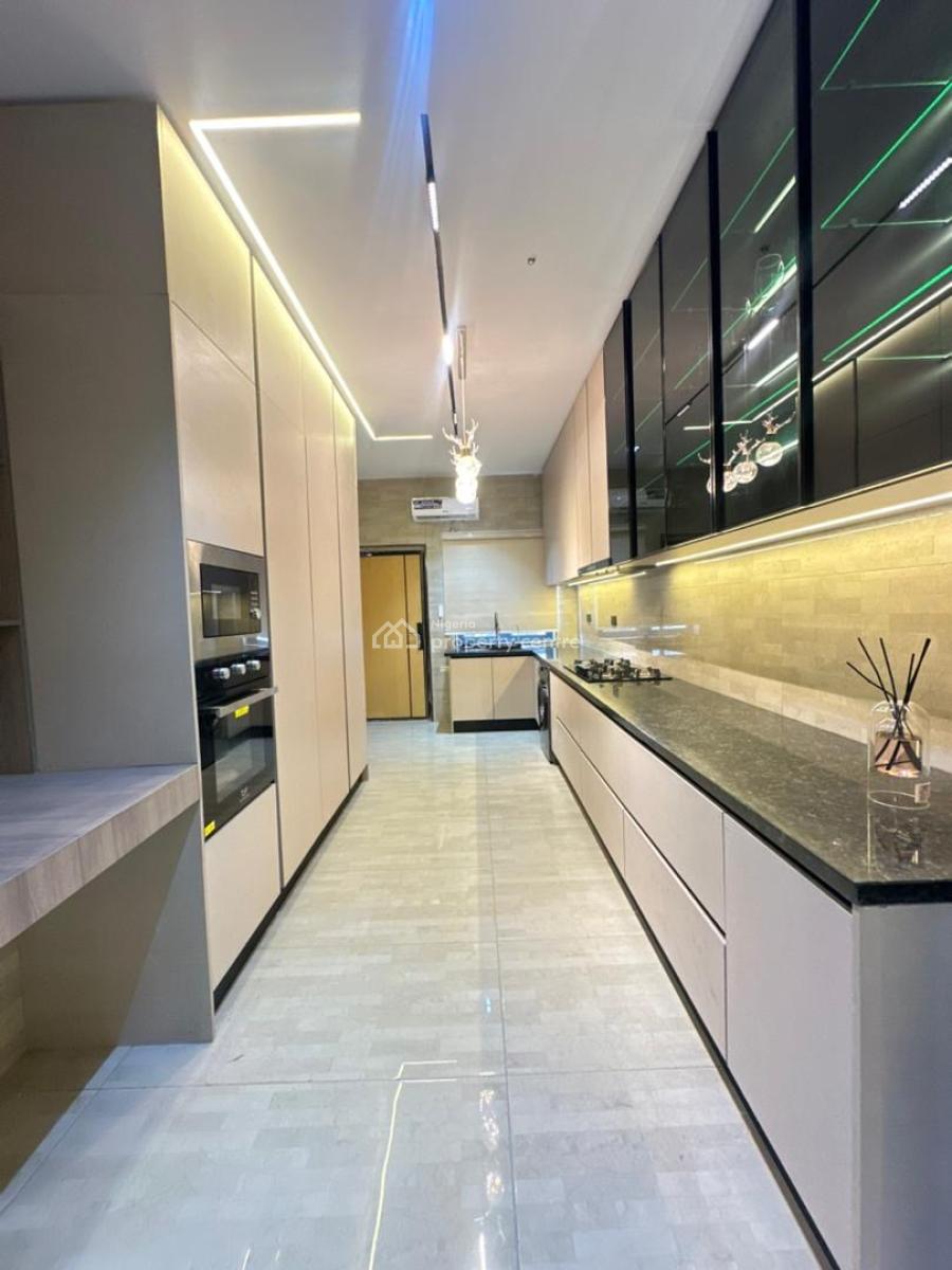 Phenomenal 2bedroom Apartment with Swimming Pool,gym&elevator, Lekki Phase One,lekki ,lagos ,nigeria, Lekki Phase 1, Lekki, Lagos, Flat / Apartment for Sale