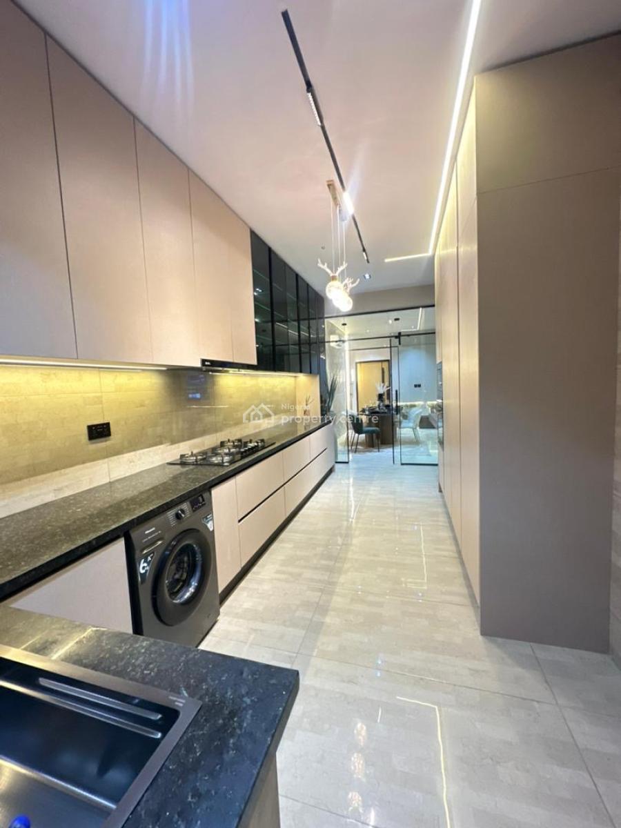 Phenomenal 2bedroom Apartment with Swimming Pool,gym&elevator, Lekki Phase One,lekki ,lagos ,nigeria, Lekki Phase 1, Lekki, Lagos, Flat / Apartment for Sale