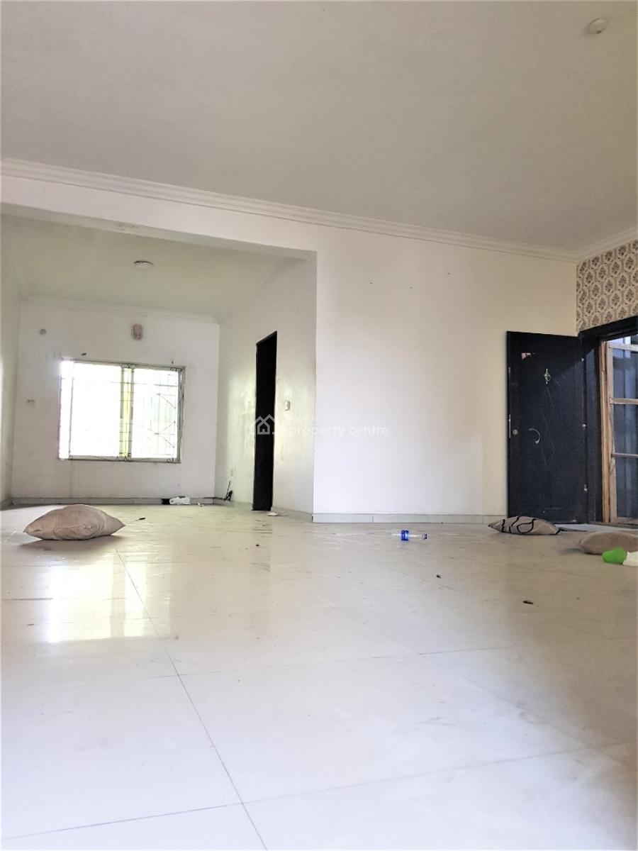 3 Bedrooms Flat with Bq in a Fully Serviced Estate with 24hrs Power, Ikate Elegushi, Lekki, Lagos, Flat / Apartment for Rent