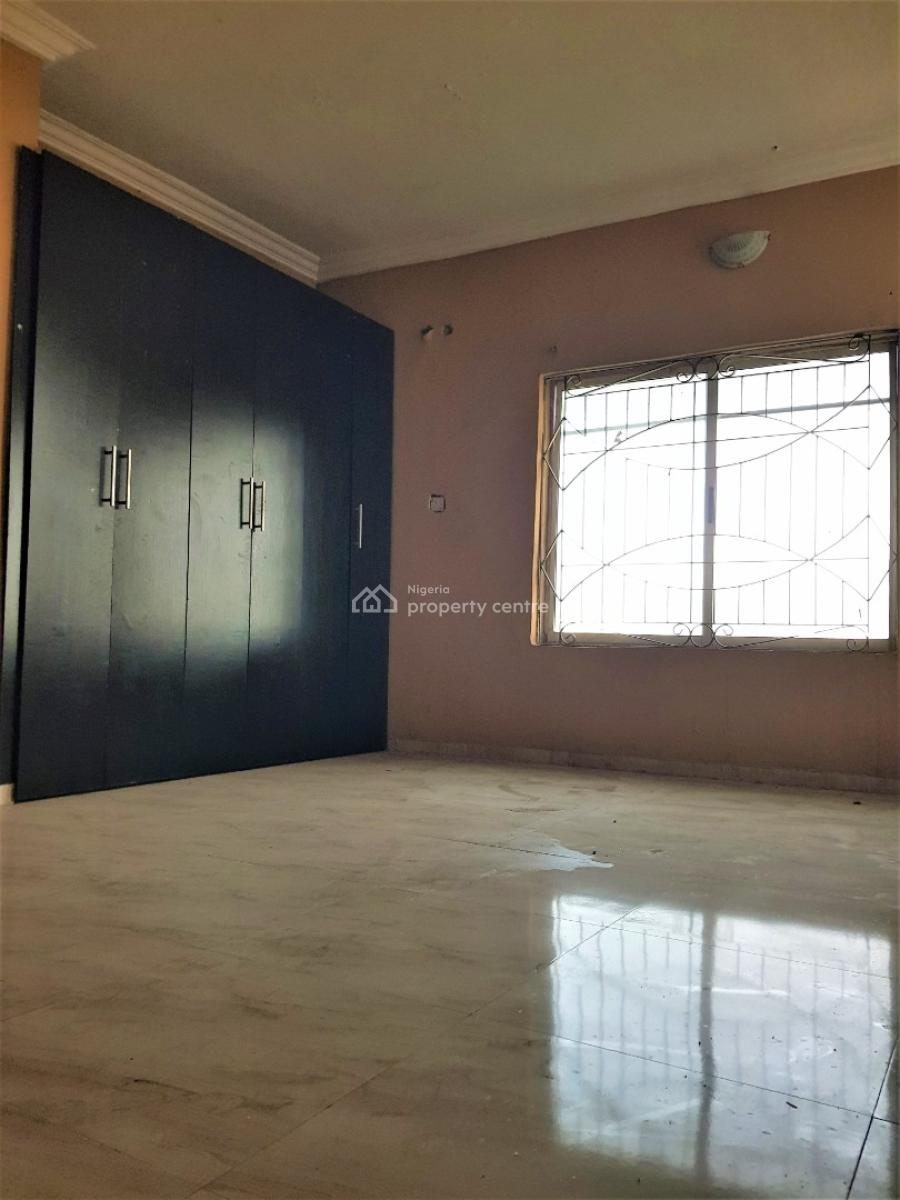 3 Bedrooms Flat with Bq in a Fully Serviced Estate with 24hrs Power, Ikate Elegushi, Lekki, Lagos, Flat / Apartment for Rent