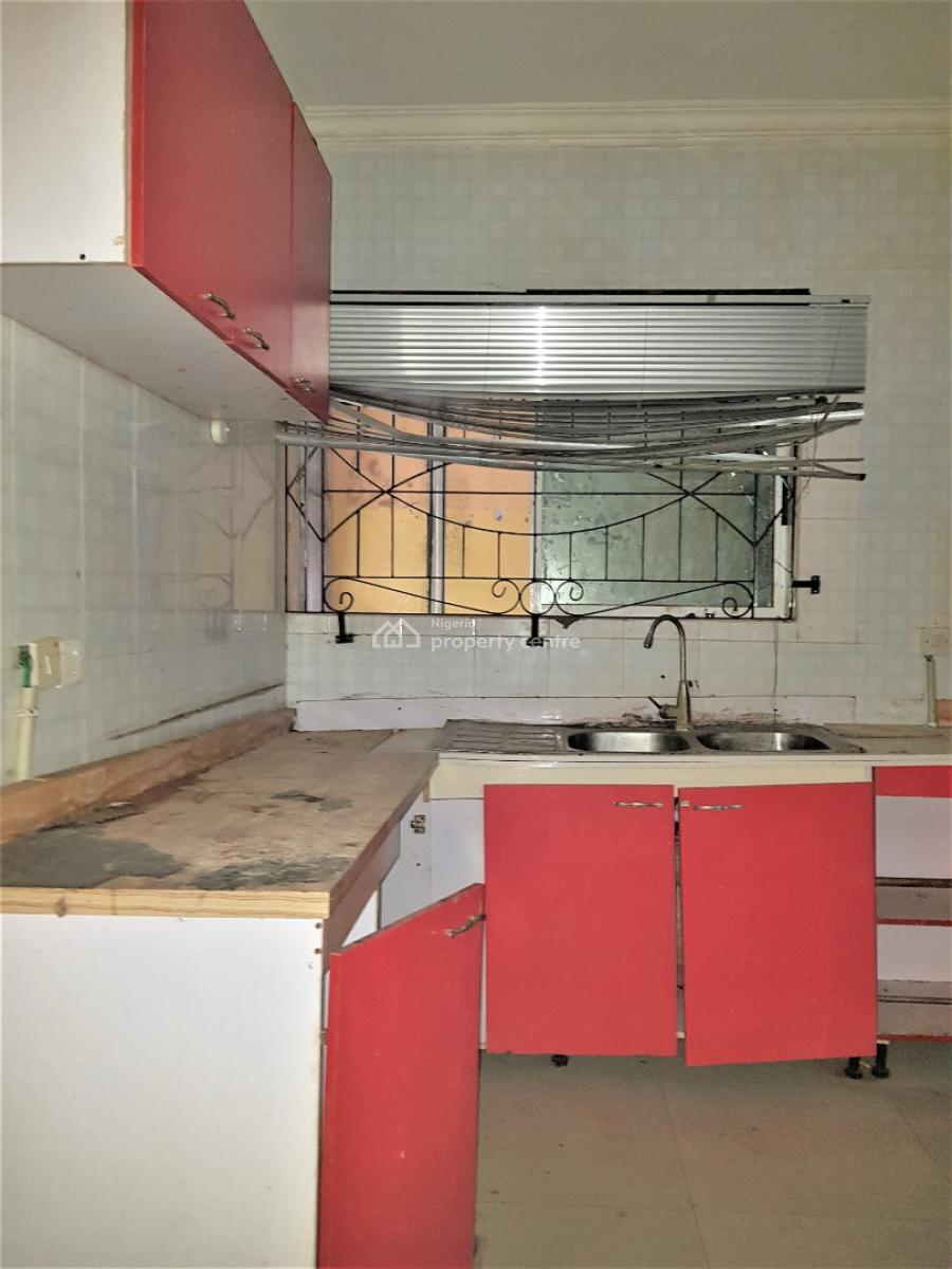 3 Bedrooms Flat with Bq in a Fully Serviced Estate with 24hrs Power, Ikate Elegushi, Lekki, Lagos, Flat / Apartment for Rent