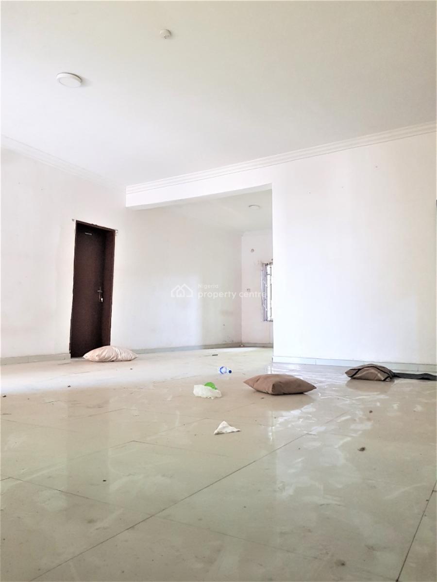 3 Bedrooms Flat with Bq in a Fully Serviced Estate with 24hrs Power, Ikate Elegushi, Lekki, Lagos, Flat / Apartment for Rent