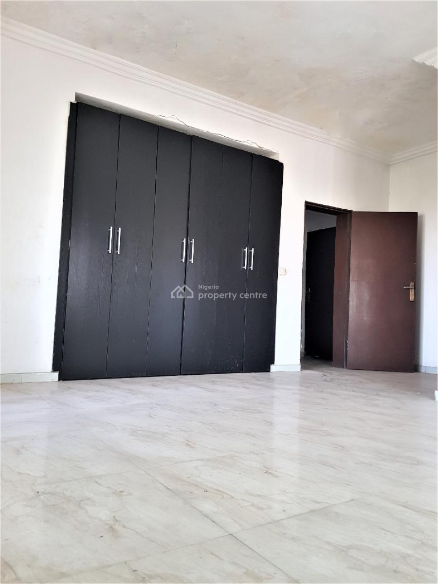 3 Bedrooms Flat with Bq in a Fully Serviced Estate with 24hrs Power, Ikate Elegushi, Lekki, Lagos, Flat / Apartment for Rent