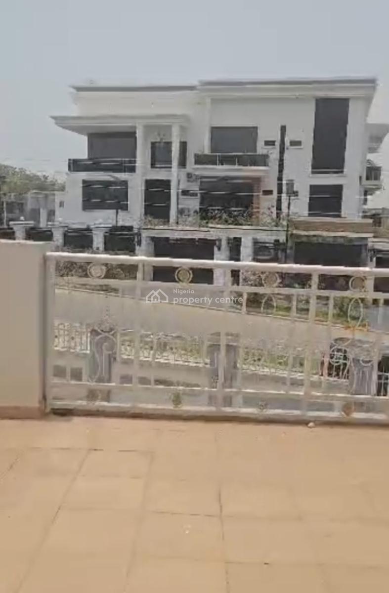 5bedroom Fully Detached Duplex, Guzape Main, Guzape District, Abuja, Detached Duplex for Sale