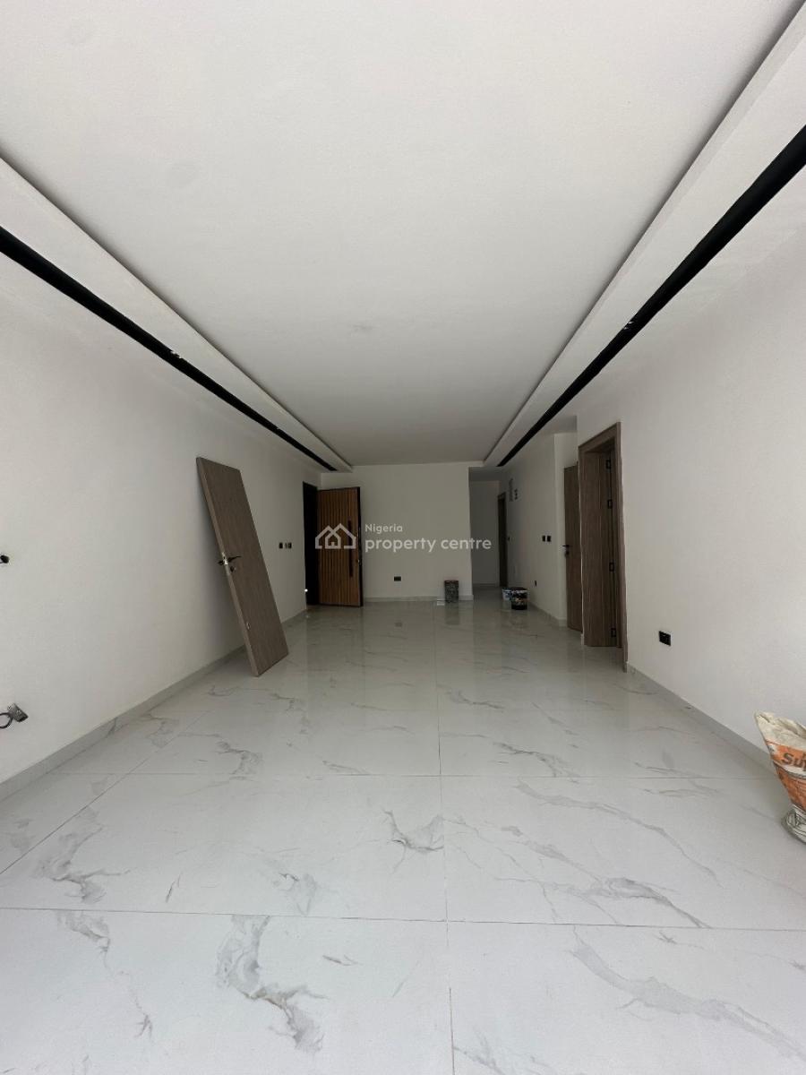 2 Bedroom Apartment with Elevator, Lekki Phase 1, Lekki, Lagos, Flat / Apartment for Sale