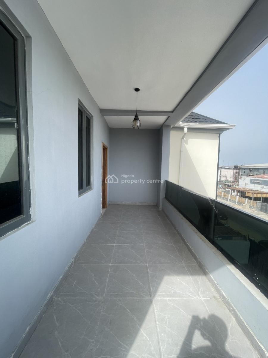 Impeccable 5 Bedroom Semi- Detached Triplex Home + Bq, Lekki Phase 1, Lekki, Lagos, House for Sale