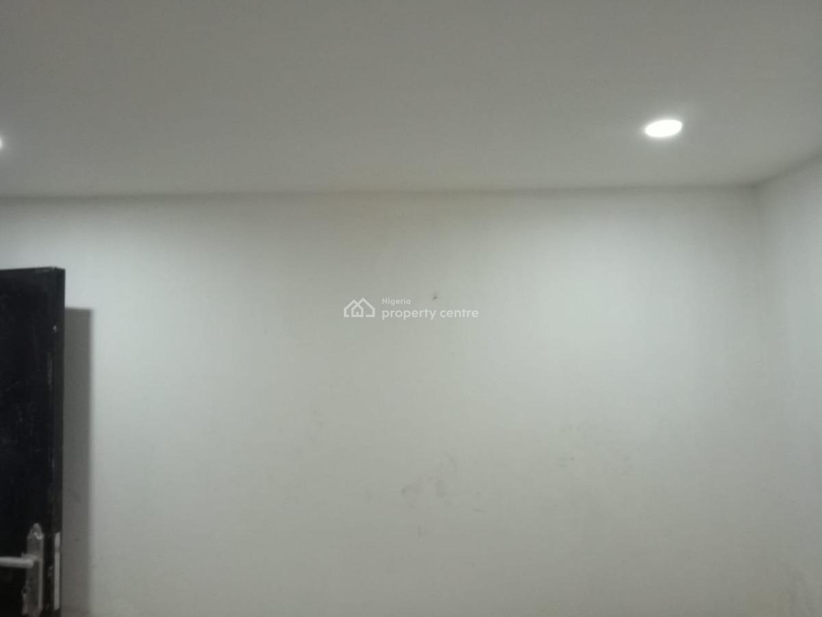 2 Bedroom Flat with Bq, Akura Estate, Adeniyi Jones, Ikeja, Lagos, Flat / Apartment for Rent