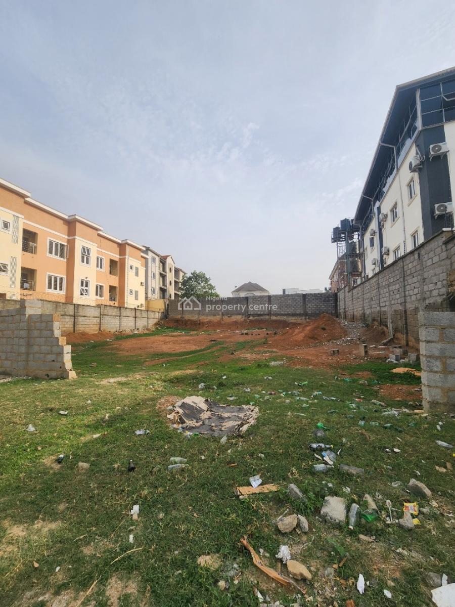 Flat, Serviced Plot of Land in a Very Good Location, By Gilmor/naval Qtrs, Jahi, Abuja, Residential Land for Sale