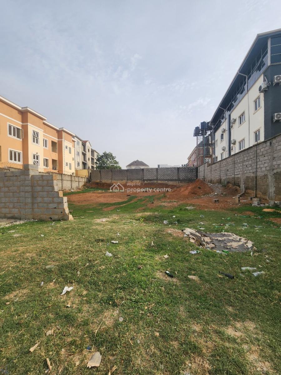 Flat, Serviced Plot of Land in a Very Good Location, By Gilmor/naval Qtrs, Jahi, Abuja, Residential Land for Sale