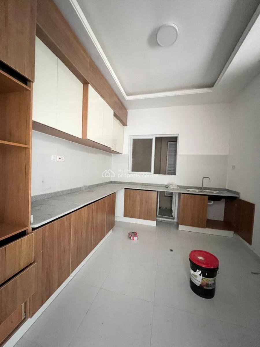 Three Bedroom Apartment, Osapa, Lekki, Lagos, Block of Flats for Sale