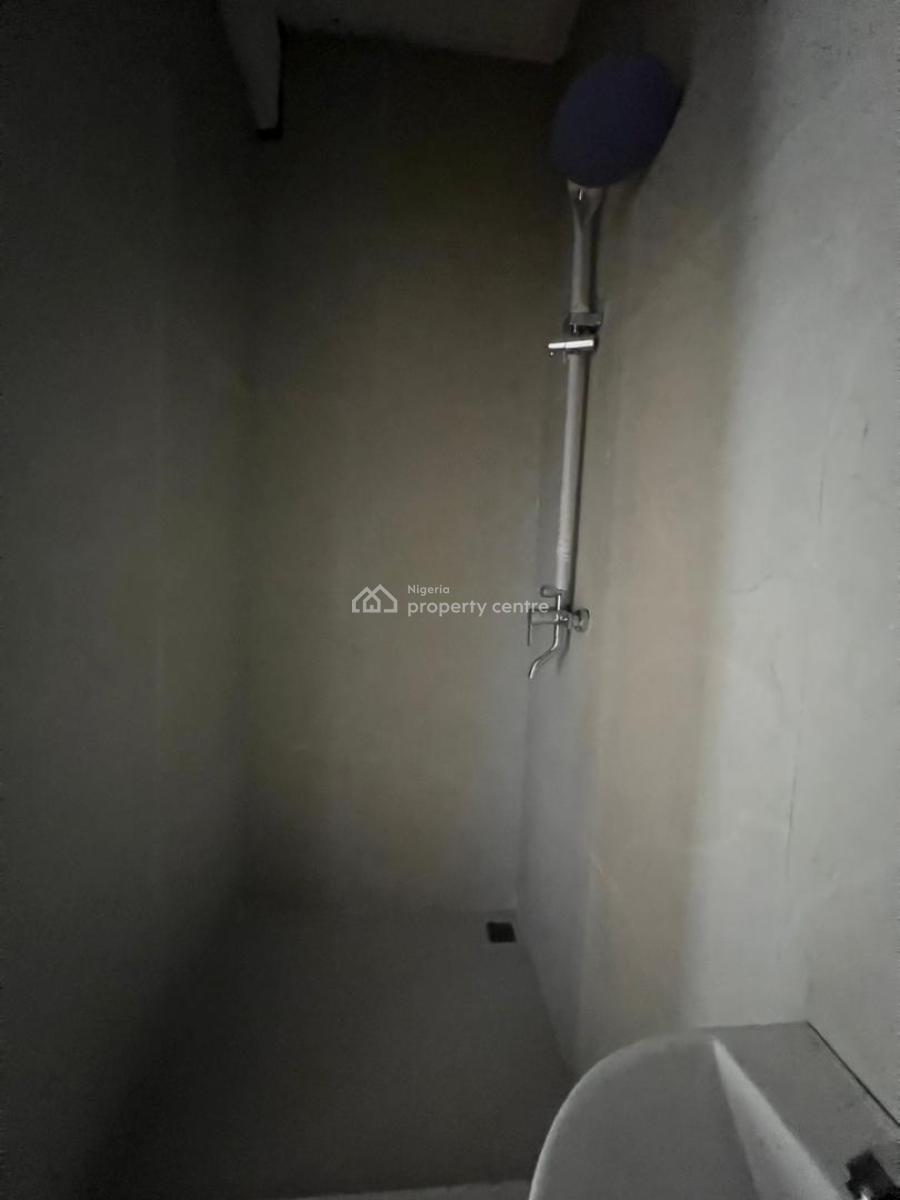 Three Bedroom Apartment, Osapa, Lekki, Lagos, Block of Flats for Sale