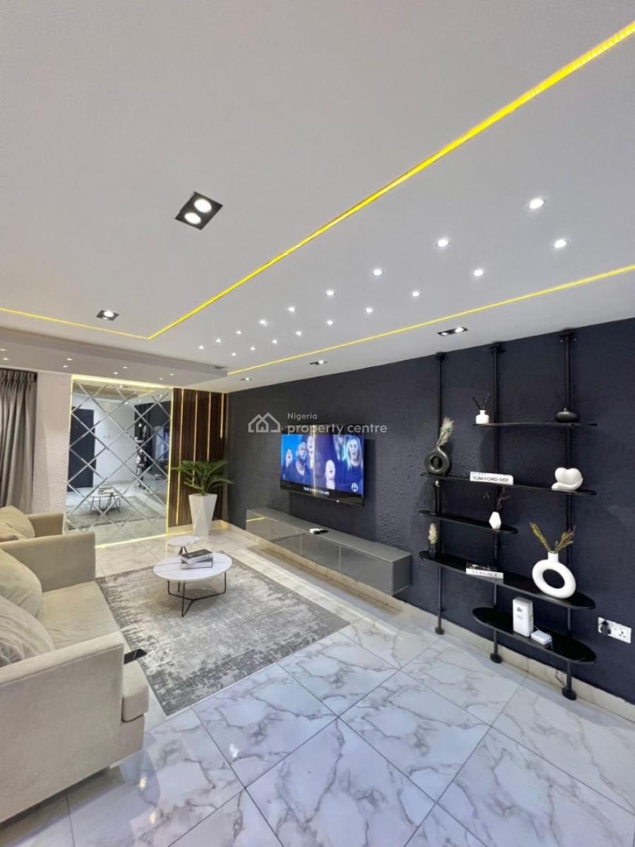 Luxurious 1 Bedroom  Amenities: Bath Tub , Ps 5 , Smart Door,, Lekki Phase 1, Lekki, Lagos, Flat / Apartment Short Let