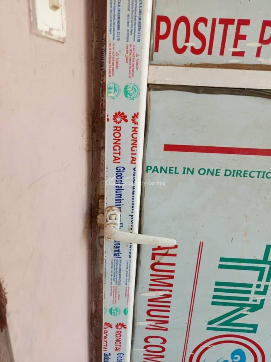 Two Bedrooms Flat, Phase 4, Kubwa, Abuja, Flat / Apartment for Rent