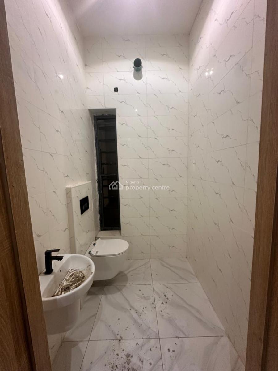 3 Bedroom Apartment with a Bq and Swimming Pool, Ikate Lekki, Lekki, Lagos, Block of Flats for Sale