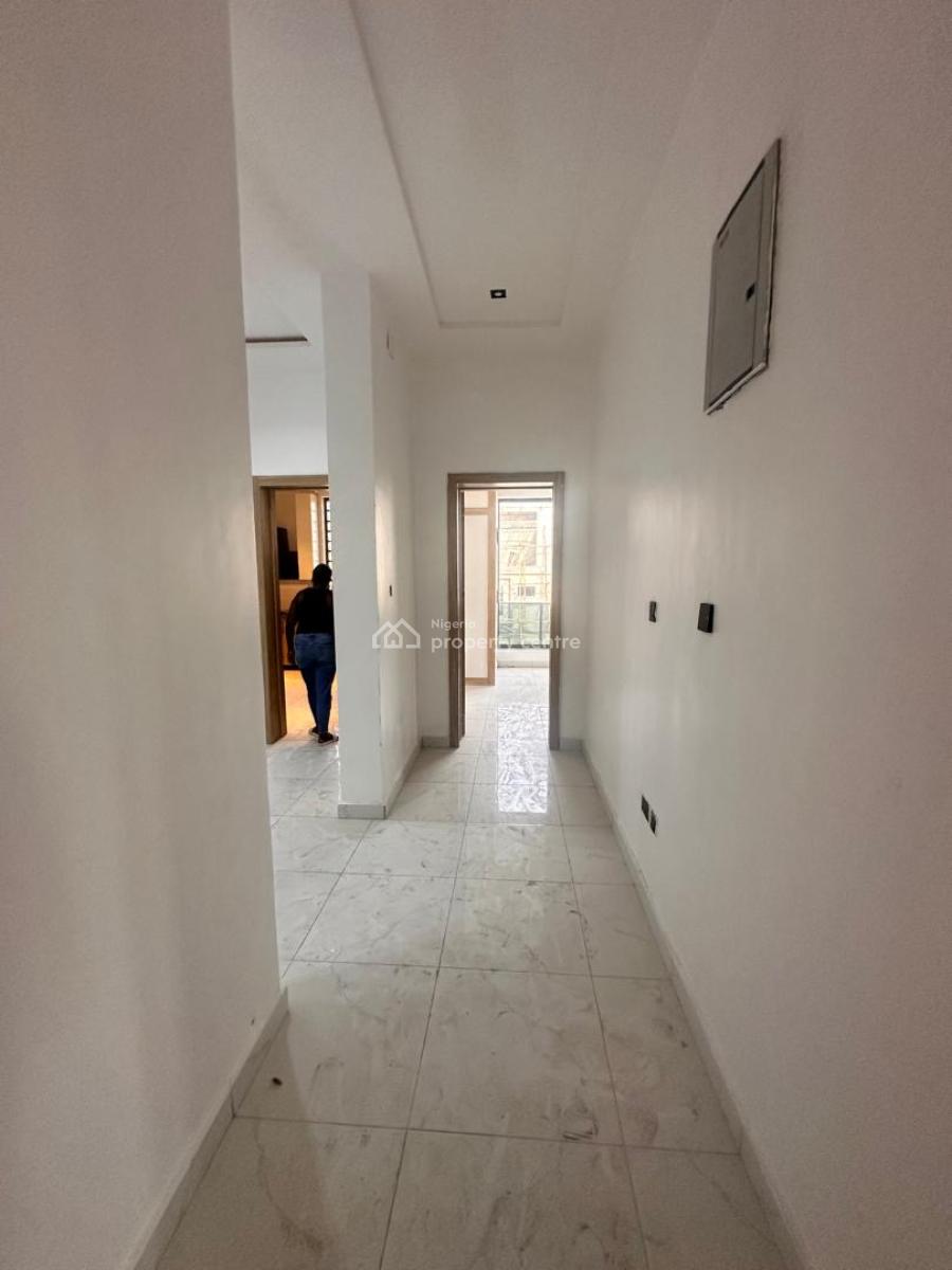 3 Bedroom Apartment with a Bq and Swimming Pool, Ikate Lekki, Lekki, Lagos, Block of Flats for Sale