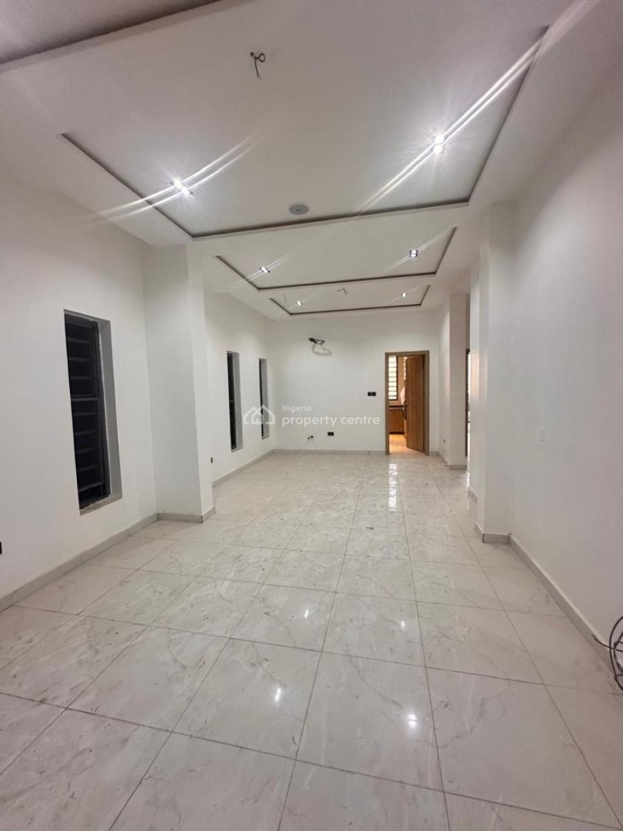 3 Bedroom Apartment with a Bq and Swimming Pool, Ikate Lekki, Lekki, Lagos, Block of Flats for Sale