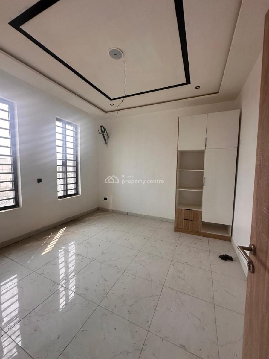 3 Bedroom Apartment with a Bq and Swimming Pool, Ikate Lekki, Lekki, Lagos, Block of Flats for Sale