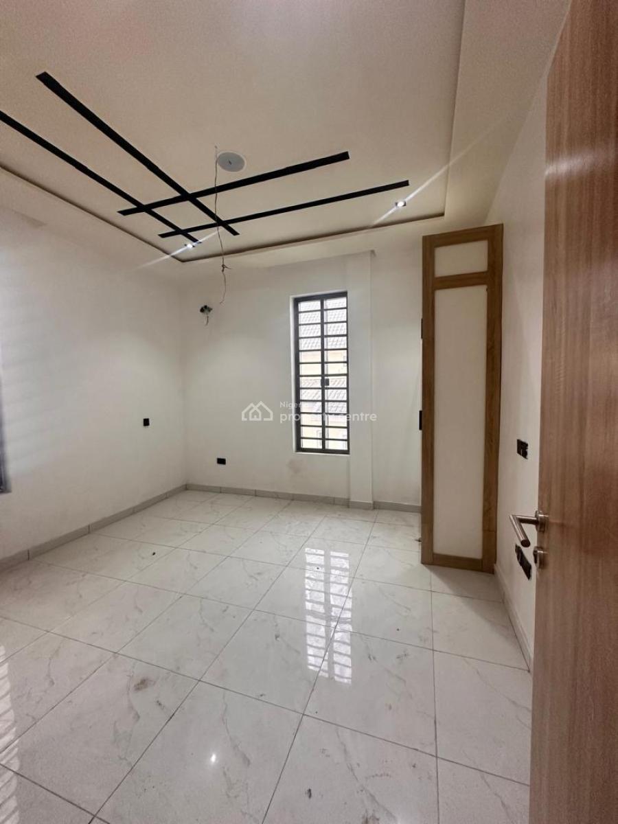 3 Bedroom Apartment with a Bq and Swimming Pool, Ikate Lekki, Lekki, Lagos, Block of Flats for Sale