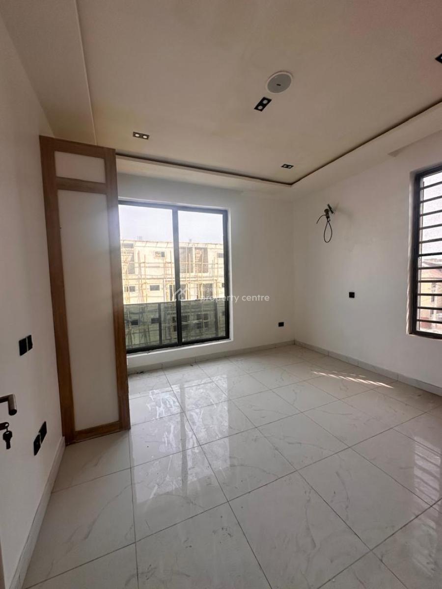 3 Bedroom Apartment with a Bq and Swimming Pool, Ikate Lekki, Lekki, Lagos, Block of Flats for Sale