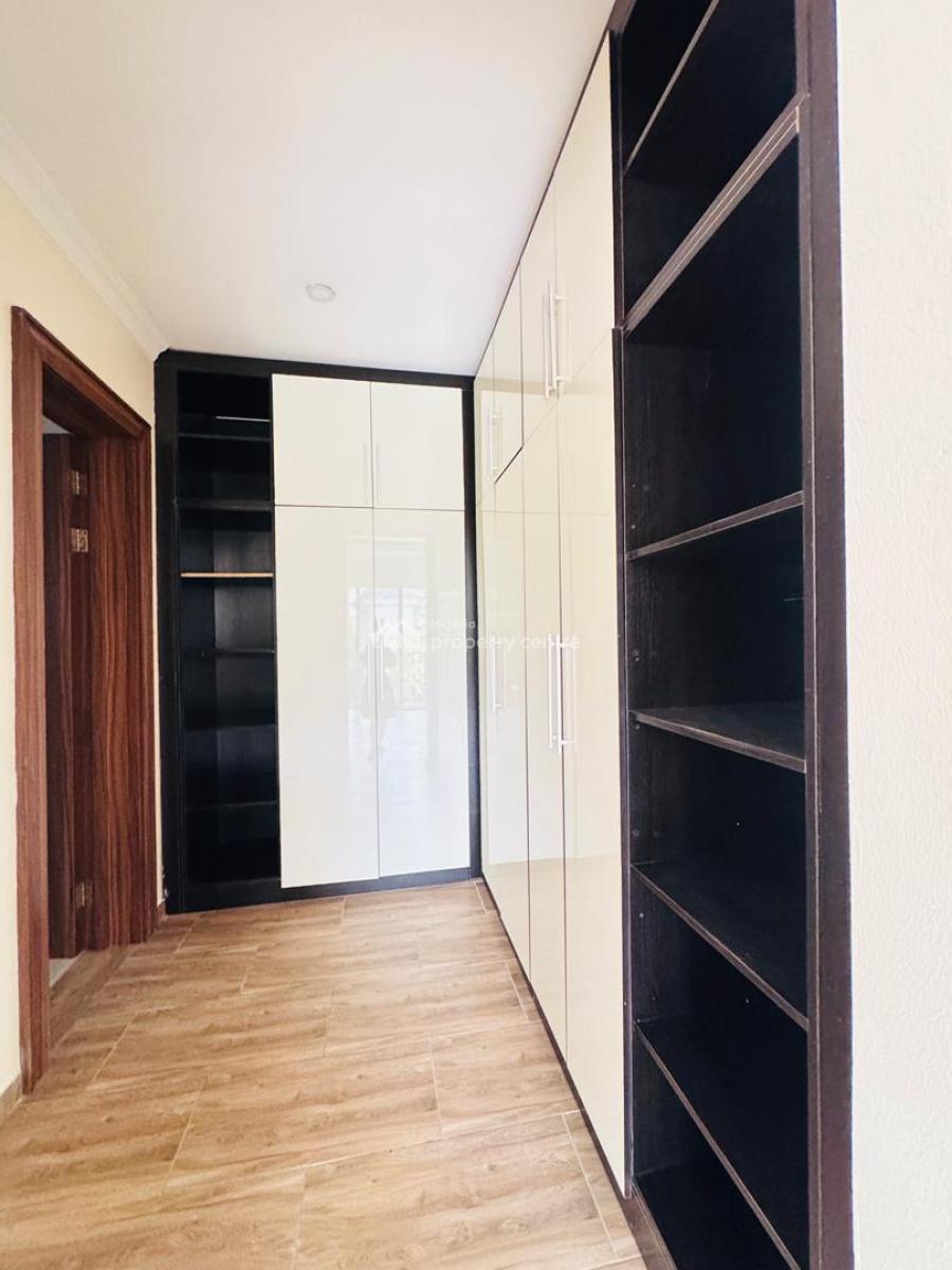 Well Maintained Four Bedroom Terrace House with Bq, Banana Island, Ikoyi, Lagos, Terraced Duplex for Rent