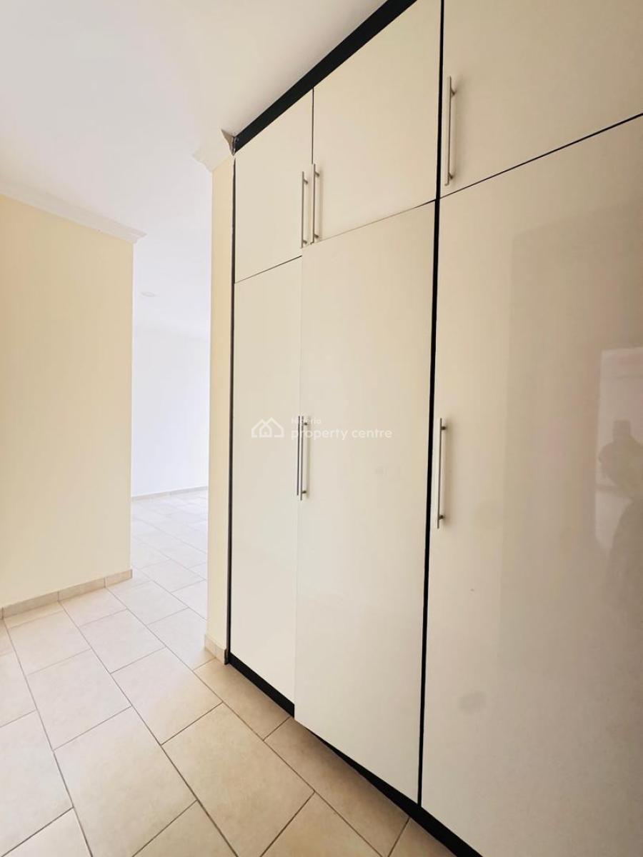 Well Maintained Four Bedroom Terrace House with Bq, Banana Island, Ikoyi, Lagos, Terraced Duplex for Rent