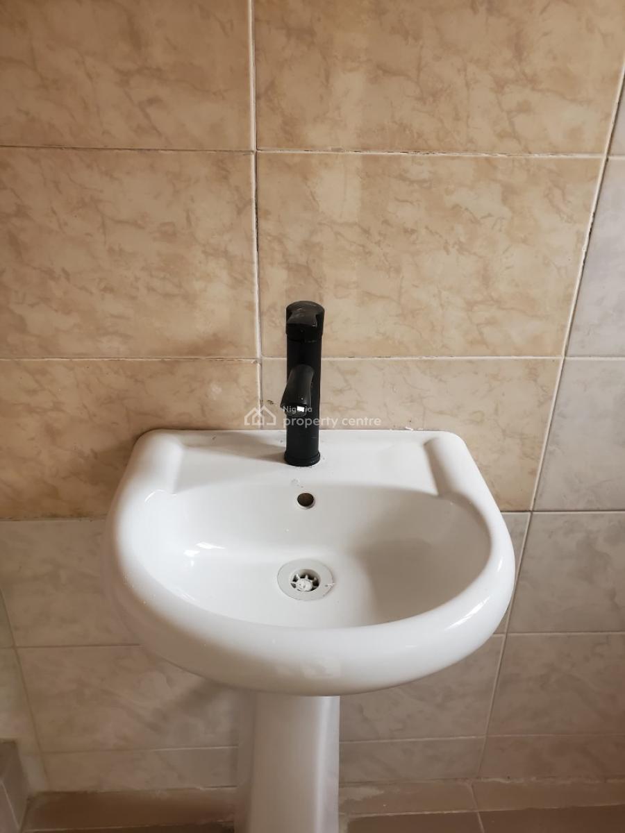 Lovely 2 Bedroom Flat with Spacious Kitchen, Oniru, Victoria Island (vi), Lagos, Flat / Apartment for Rent