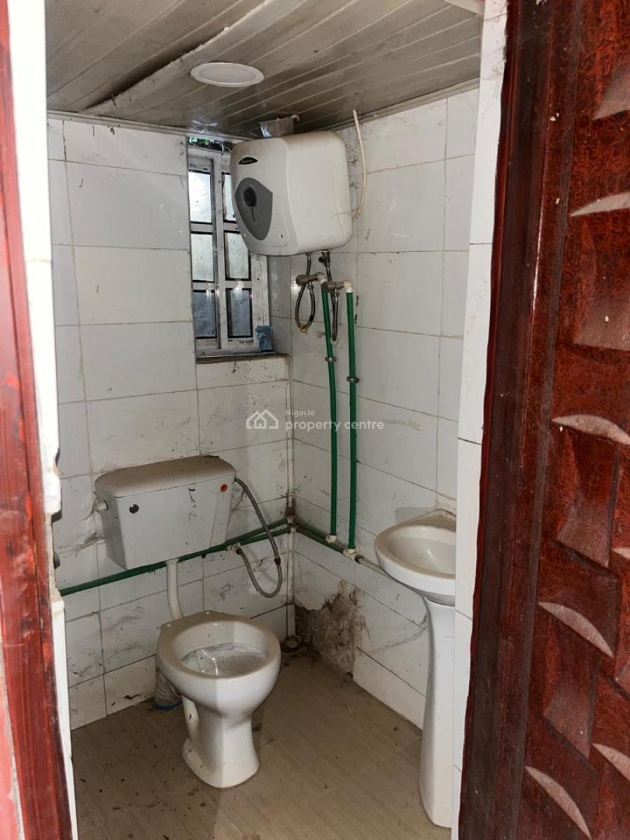 Salon & Spa, Makori Crescent, Mabushi, Abuja, Shop for Rent