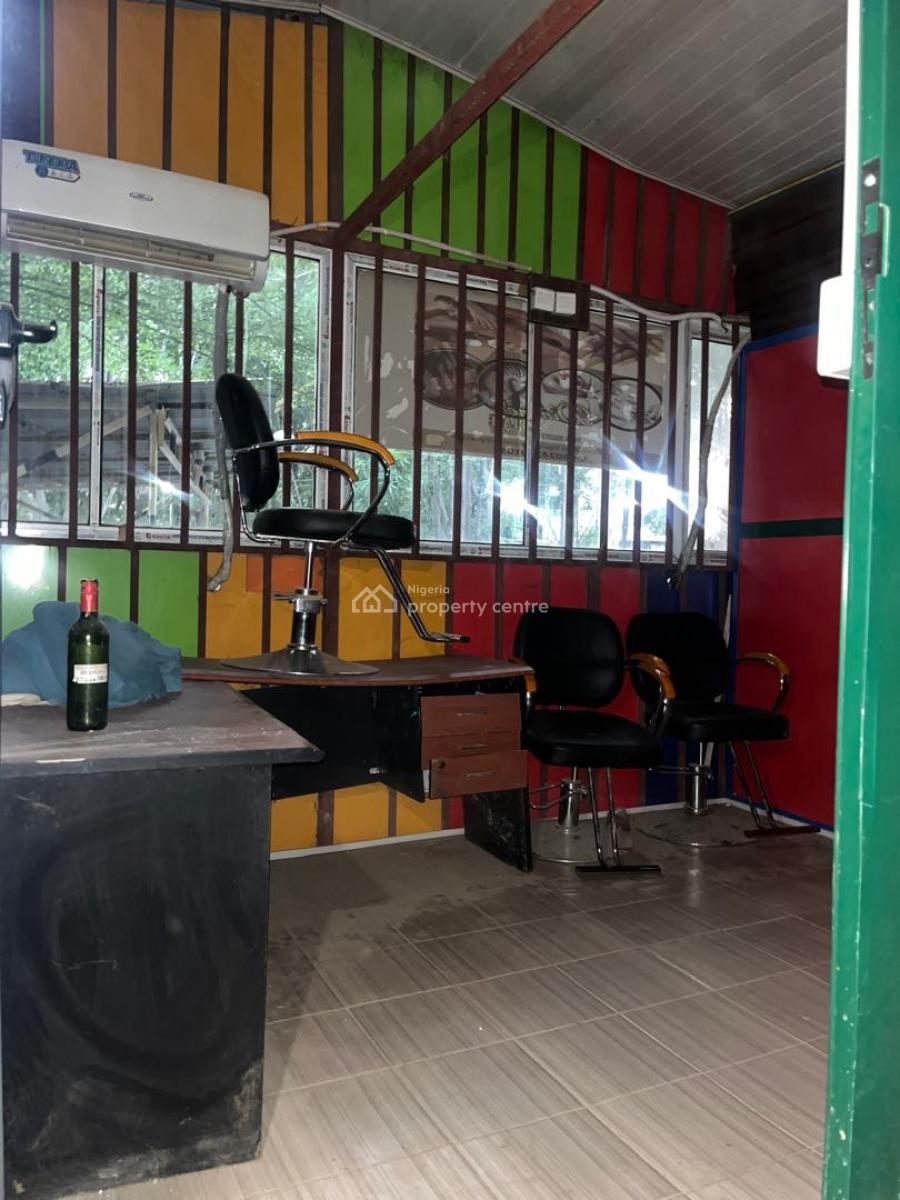 Salon & Spa, Makori Crescent, Mabushi, Abuja, Shop for Rent