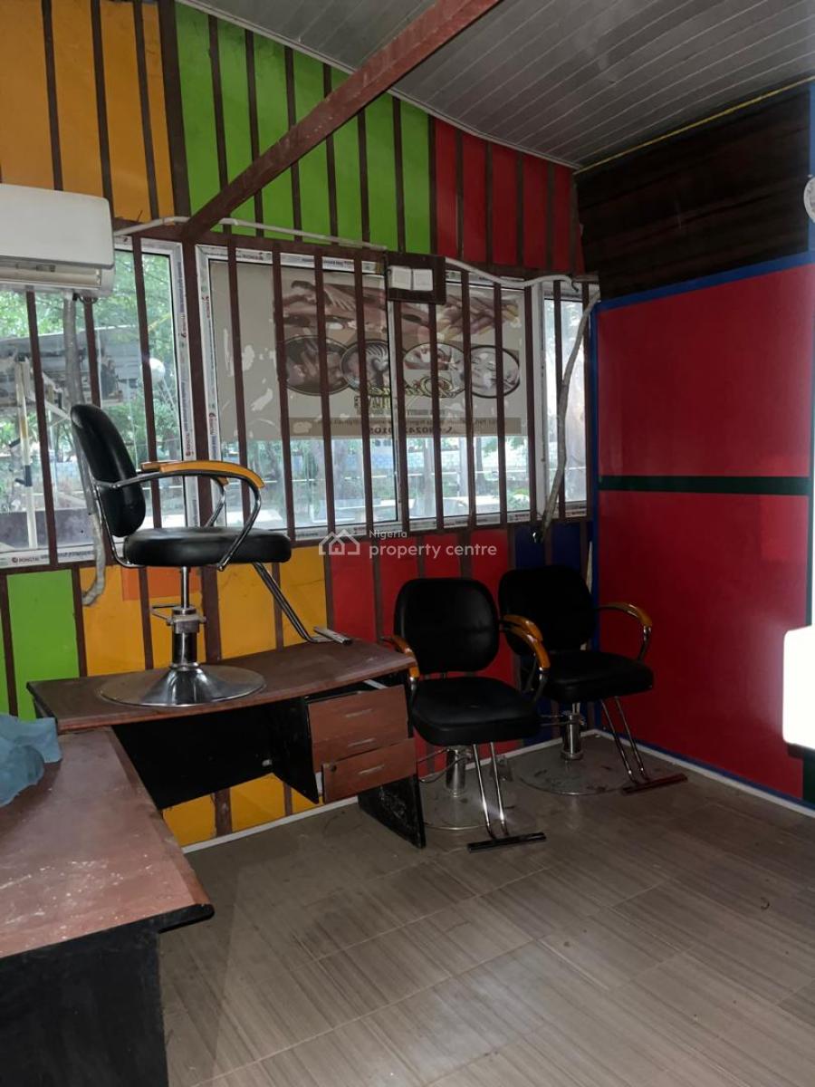 Salon & Spa, Makori Crescent, Mabushi, Abuja, Shop for Rent