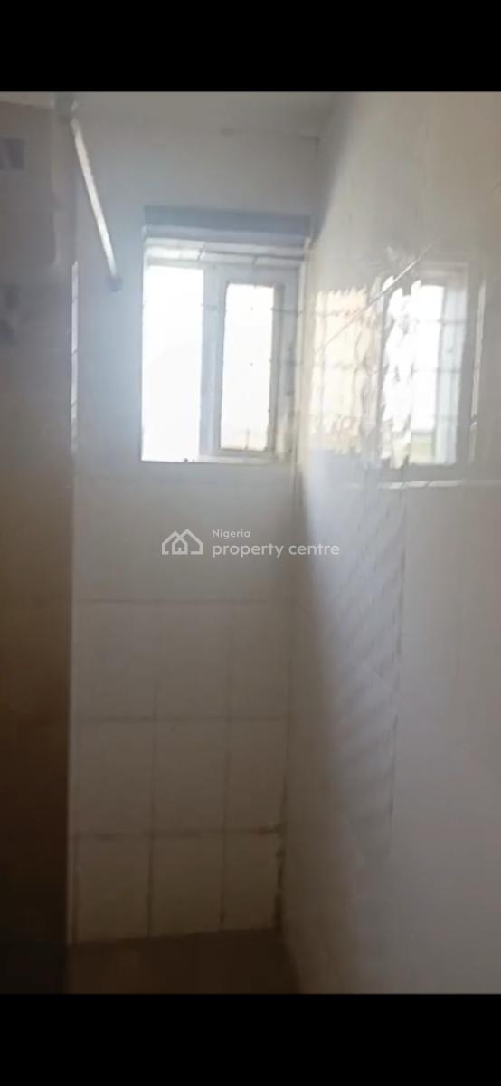 Spacious Roomshared, Oniru, Victoria Island (vi), Lagos, Self Contain (single Rooms) for Rent